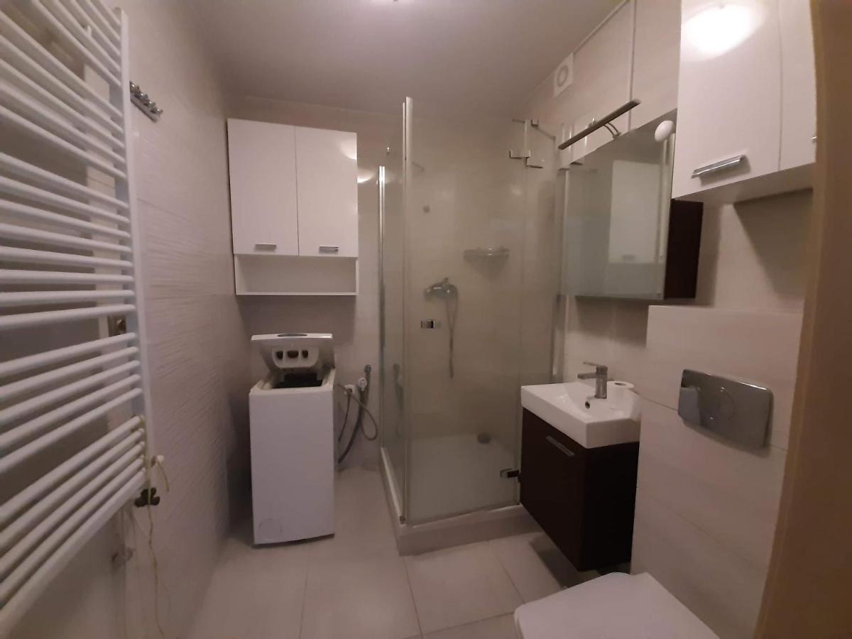 코워브제크 Apartament Zosia 아파트 외부 사진