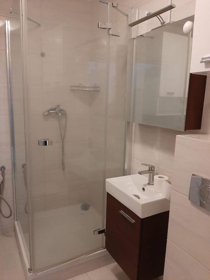 코워브제크 Apartament Zosia 아파트 외부 사진